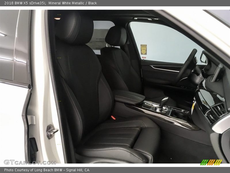 Mineral White Metallic / Black 2018 BMW X5 sDrive35i
