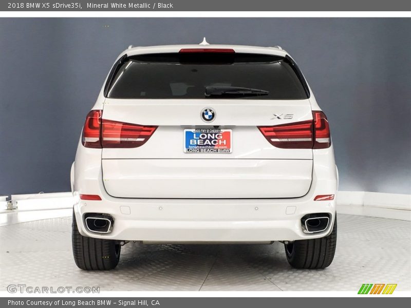 Mineral White Metallic / Black 2018 BMW X5 sDrive35i