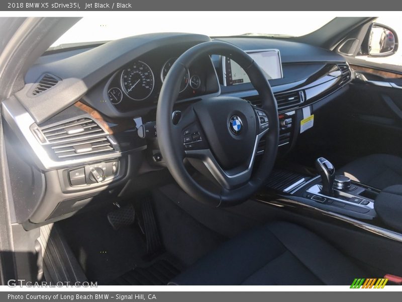 Jet Black / Black 2018 BMW X5 sDrive35i