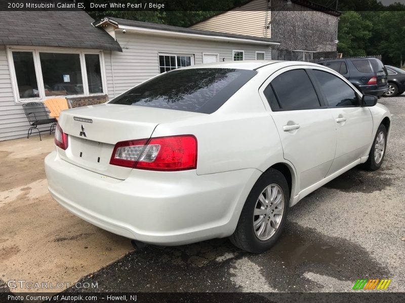 Dover White Pearl / Beige 2009 Mitsubishi Galant ES