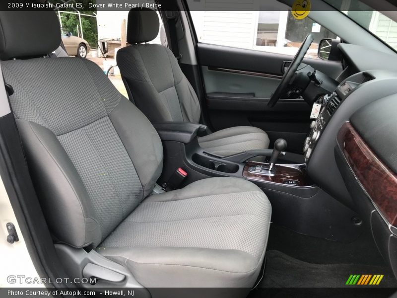 Dover White Pearl / Beige 2009 Mitsubishi Galant ES