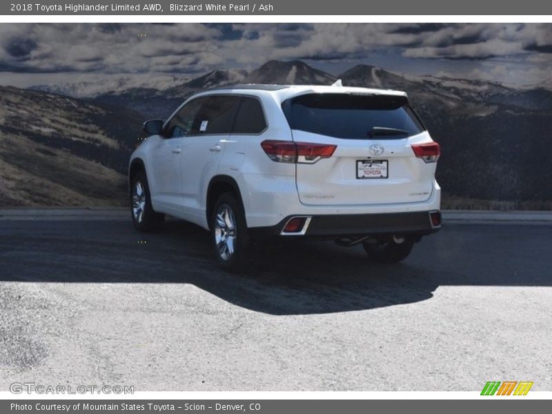 Blizzard White Pearl / Ash 2018 Toyota Highlander Limited AWD
