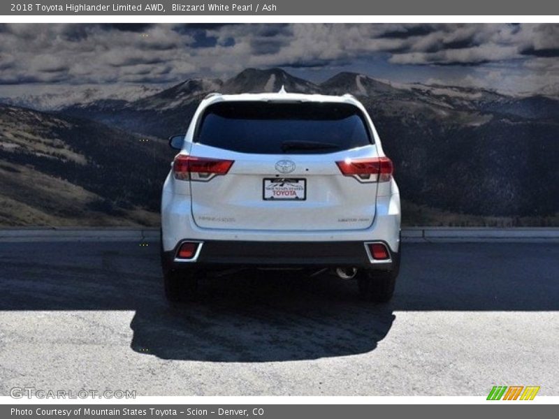 Blizzard White Pearl / Ash 2018 Toyota Highlander Limited AWD