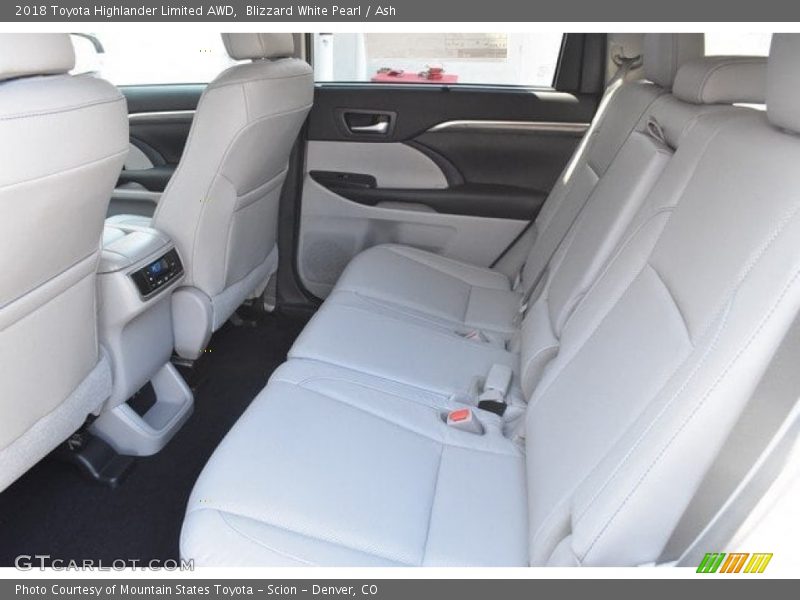 Blizzard White Pearl / Ash 2018 Toyota Highlander Limited AWD