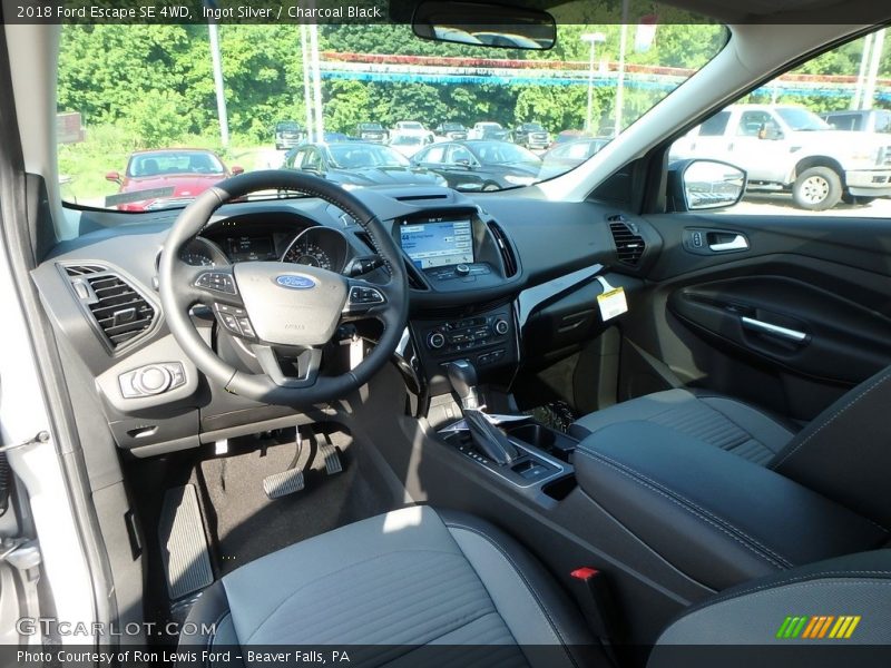 Ingot Silver / Charcoal Black 2018 Ford Escape SE 4WD