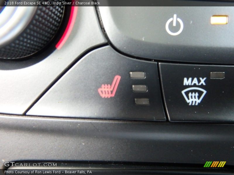 Ingot Silver / Charcoal Black 2018 Ford Escape SE 4WD