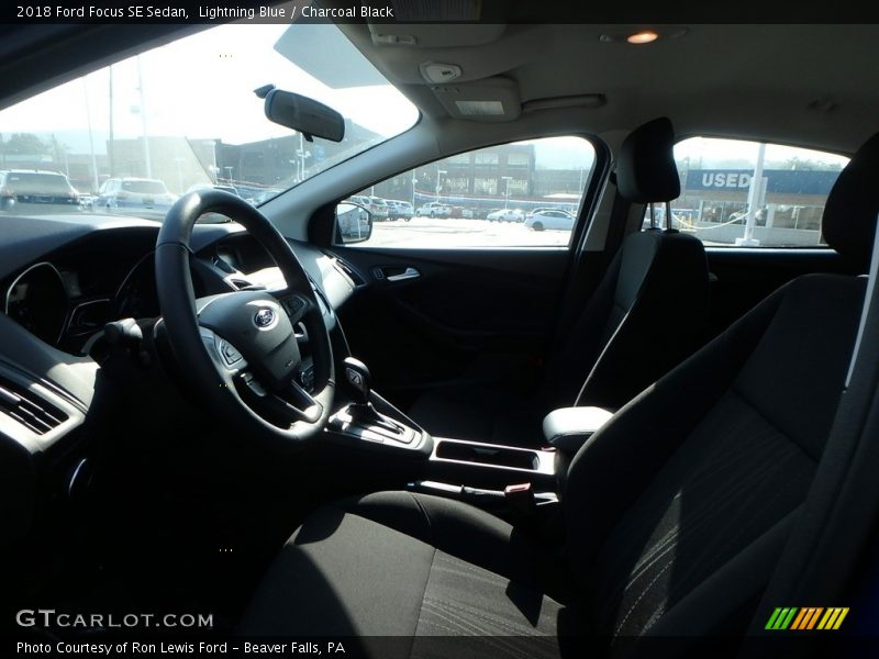 Lightning Blue / Charcoal Black 2018 Ford Focus SE Sedan