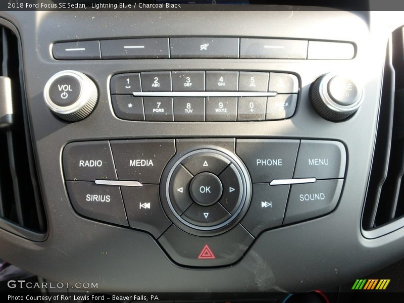 Lightning Blue / Charcoal Black 2018 Ford Focus SE Sedan