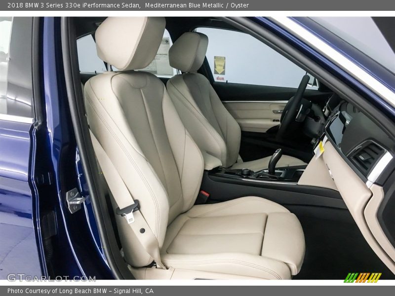  2018 3 Series 330e iPerformance Sedan Oyster Interior