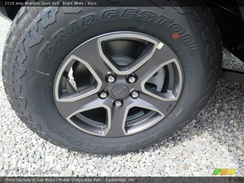 Bright White / Black 2018 Jeep Wrangler Sport 4x4