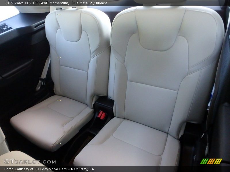 Blue Metallic / Blonde 2019 Volvo XC90 T6 AWD Momentum
