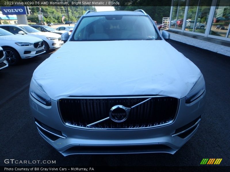 Bright Silver Metallic / Blonde 2019 Volvo XC90 T6 AWD Momentum