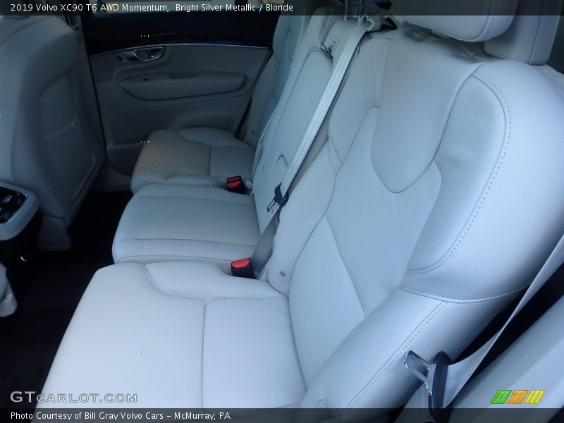 Rear Seat of 2019 XC90 T6 AWD Momentum