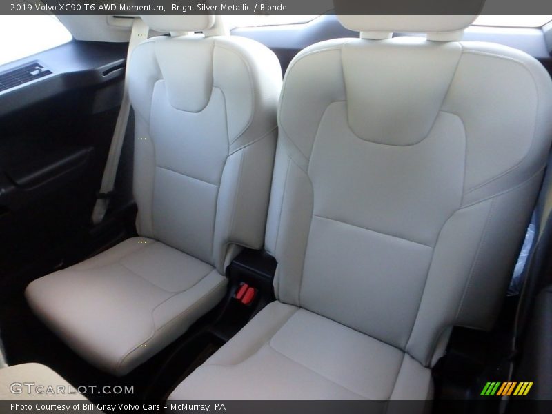 Rear Seat of 2019 XC90 T6 AWD Momentum