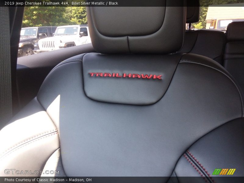 Billet Silver Metallic / Black 2019 Jeep Cherokee Trailhawk 4x4