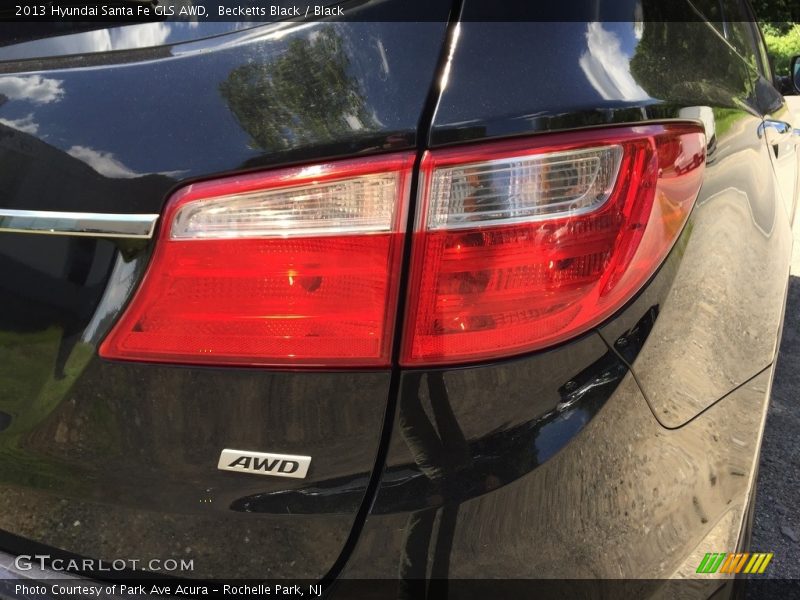 Becketts Black / Black 2013 Hyundai Santa Fe GLS AWD