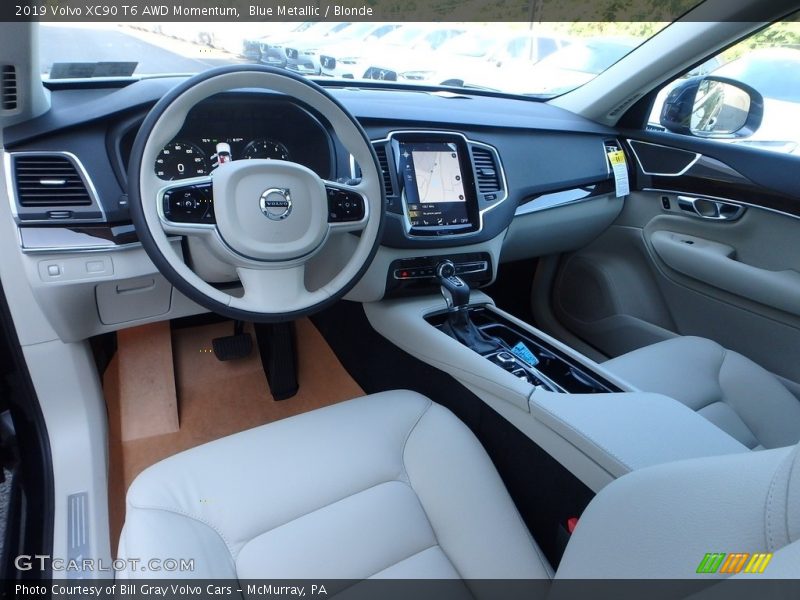 Blue Metallic / Blonde 2019 Volvo XC90 T6 AWD Momentum