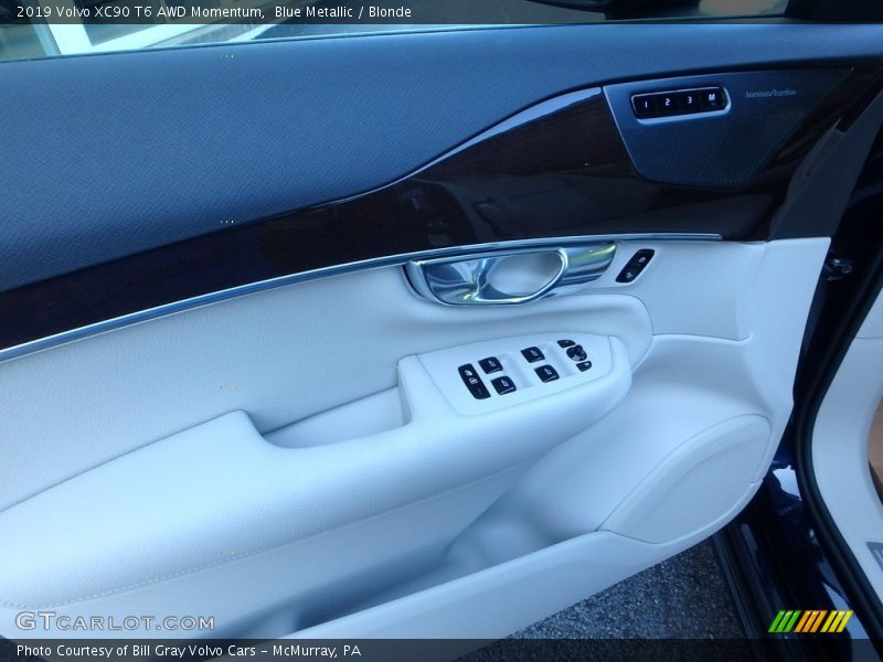 Blue Metallic / Blonde 2019 Volvo XC90 T6 AWD Momentum
