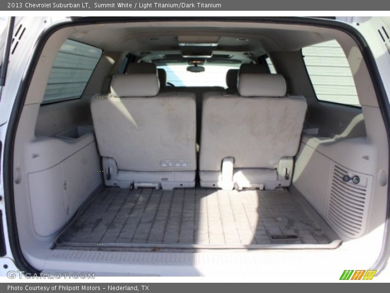 Summit White / Light Titanium/Dark Titanium 2013 Chevrolet Suburban LT