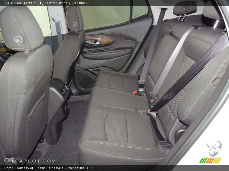 Summit White / ­Jet Black 2018 GMC Terrain SLE