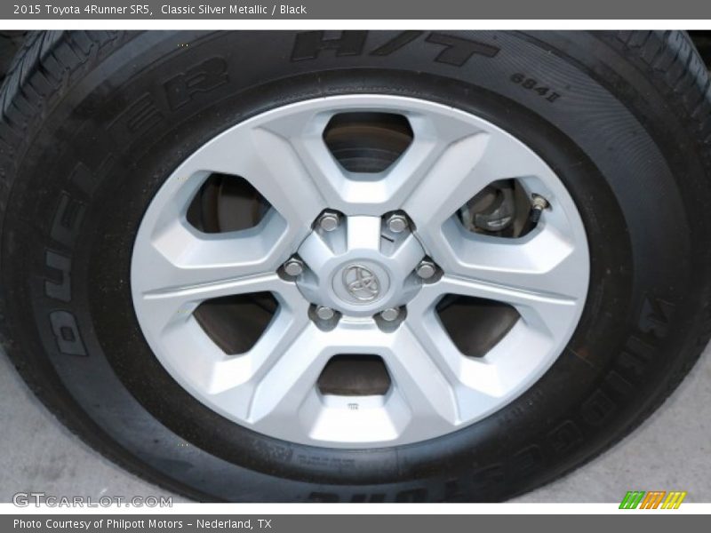 Classic Silver Metallic / Black 2015 Toyota 4Runner SR5