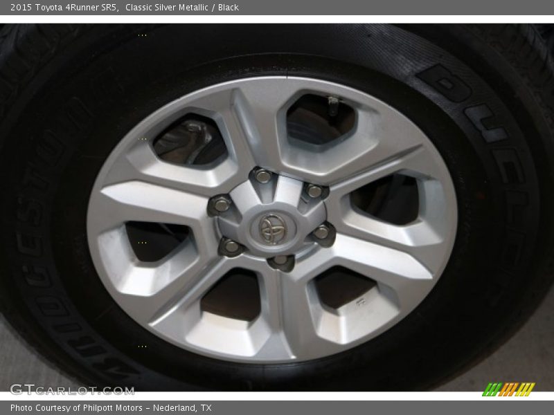Classic Silver Metallic / Black 2015 Toyota 4Runner SR5
