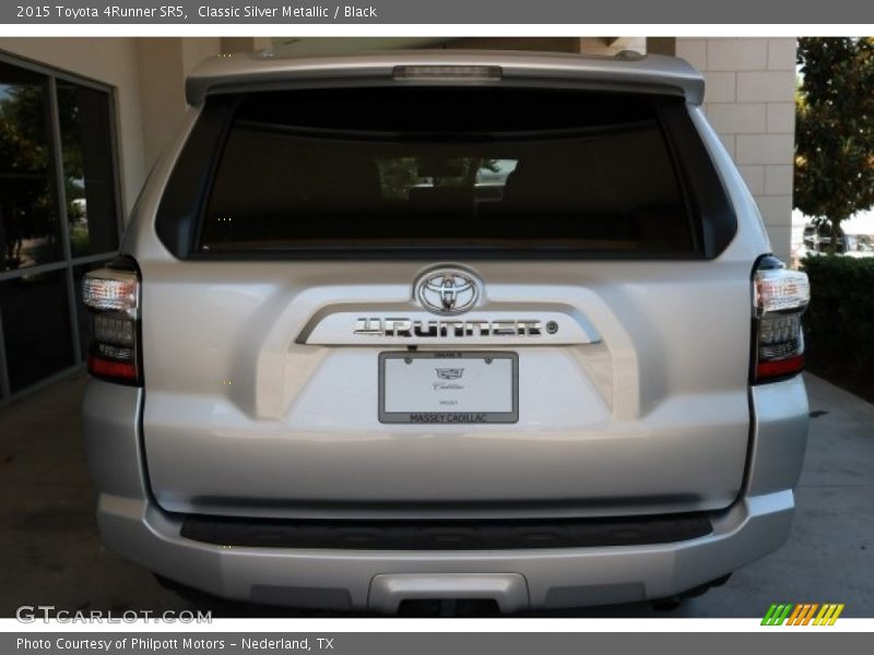 Classic Silver Metallic / Black 2015 Toyota 4Runner SR5
