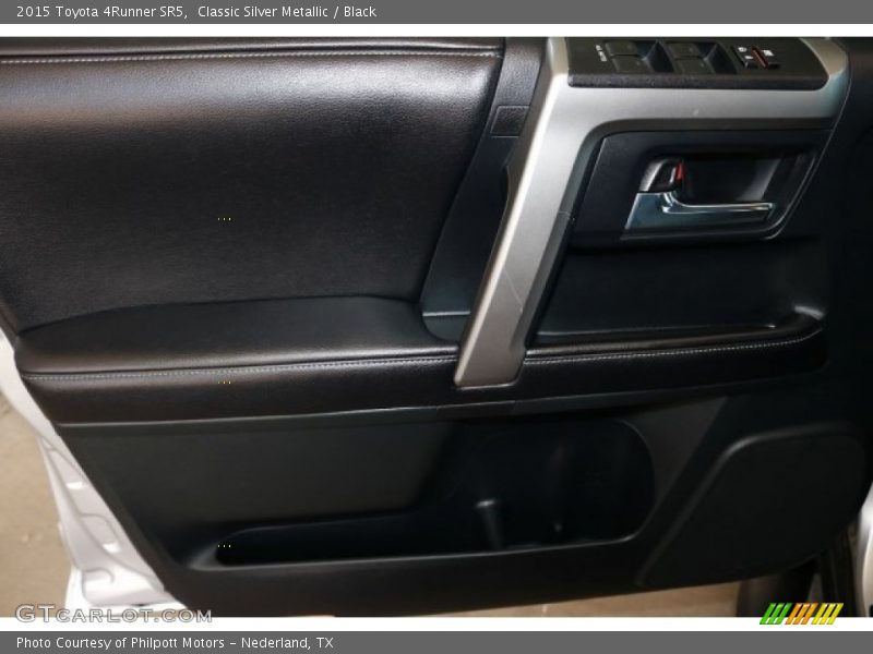 Classic Silver Metallic / Black 2015 Toyota 4Runner SR5