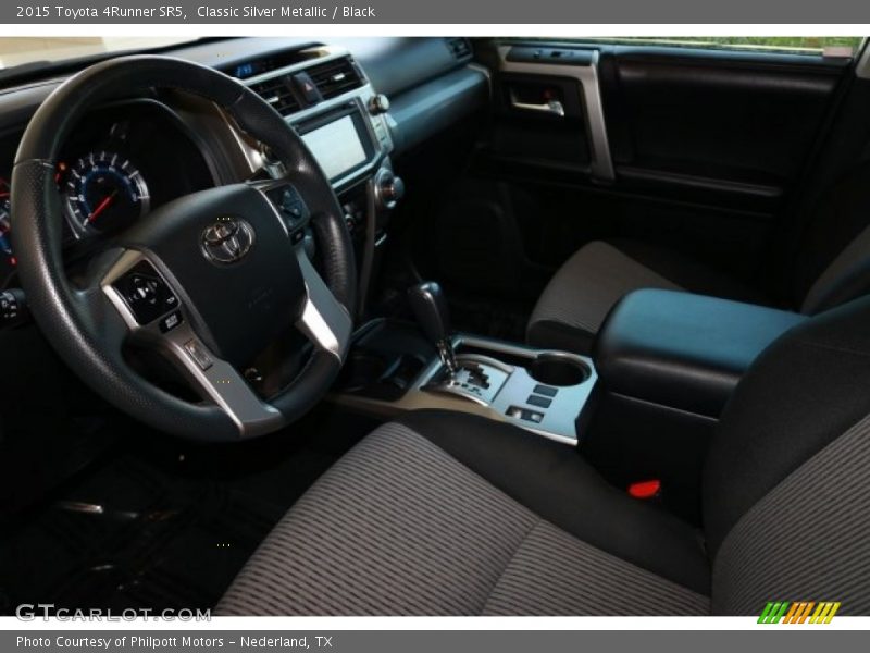 Classic Silver Metallic / Black 2015 Toyota 4Runner SR5