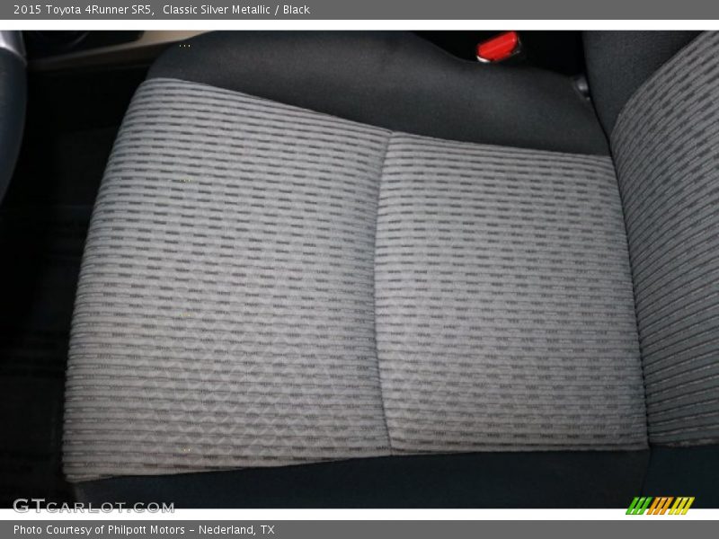 Classic Silver Metallic / Black 2015 Toyota 4Runner SR5