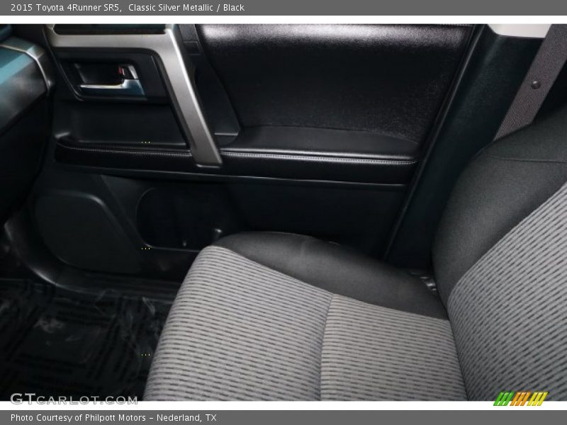 Classic Silver Metallic / Black 2015 Toyota 4Runner SR5