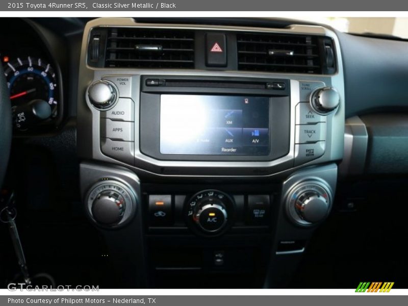 Classic Silver Metallic / Black 2015 Toyota 4Runner SR5
