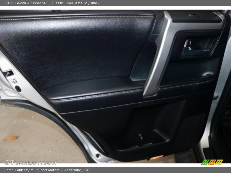 Classic Silver Metallic / Black 2015 Toyota 4Runner SR5