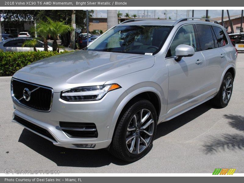 Bright Silver Metallic / Blonde 2018 Volvo XC90 T6 AWD Momentum