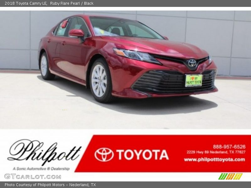 Ruby Flare Pearl / Black 2018 Toyota Camry LE