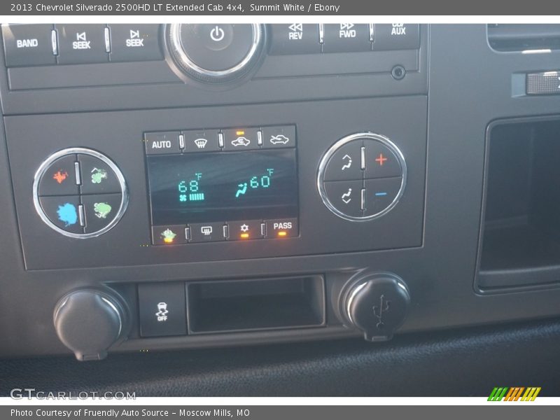 Summit White / Ebony 2013 Chevrolet Silverado 2500HD LT Extended Cab 4x4