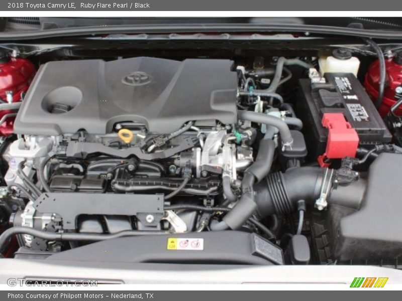 Ruby Flare Pearl / Black 2018 Toyota Camry LE