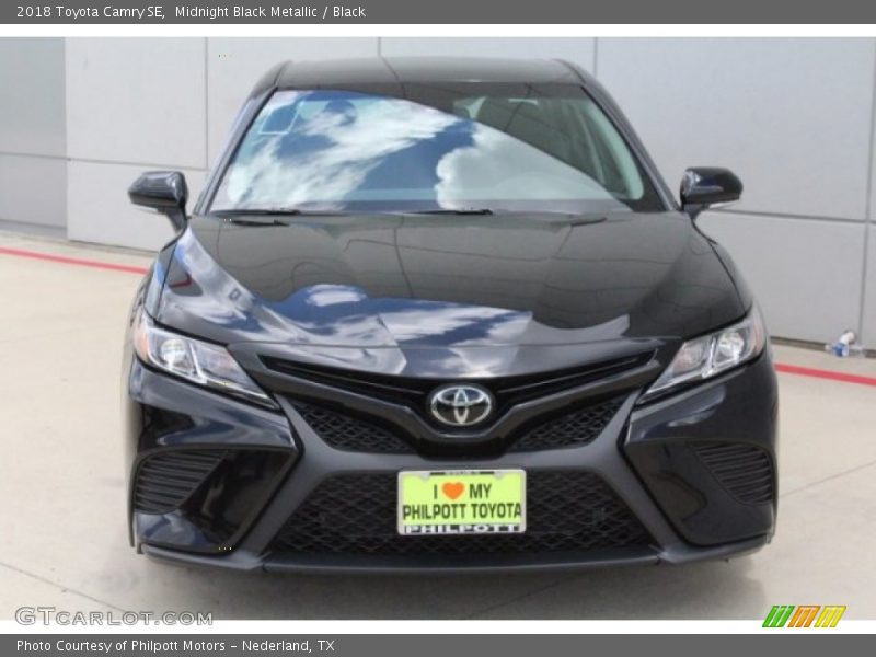 Midnight Black Metallic / Black 2018 Toyota Camry SE