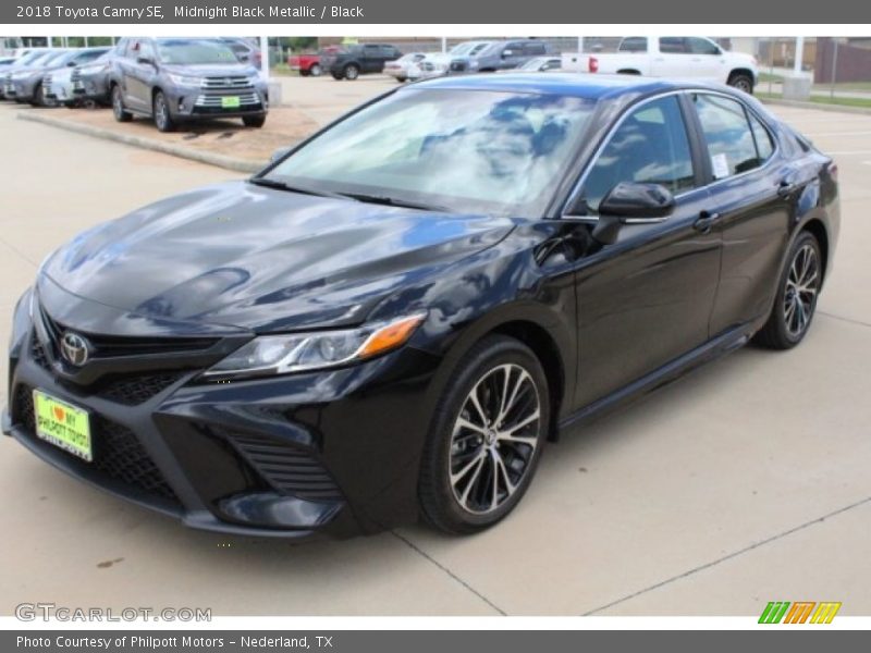 Midnight Black Metallic / Black 2018 Toyota Camry SE