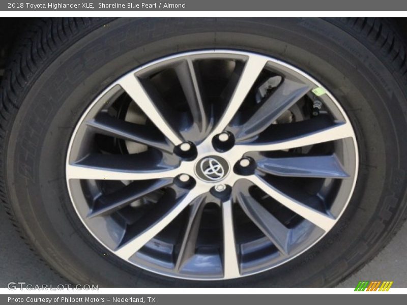 Shoreline Blue Pearl / Almond 2018 Toyota Highlander XLE