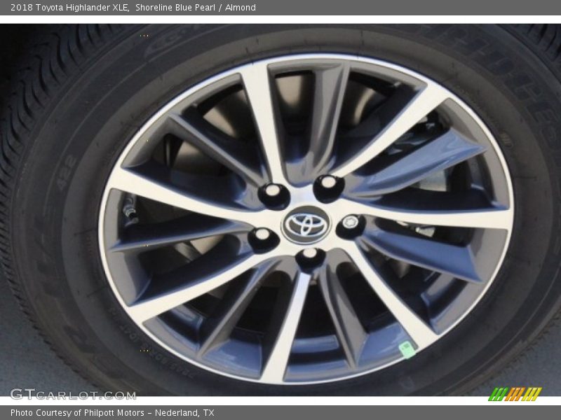 Shoreline Blue Pearl / Almond 2018 Toyota Highlander XLE