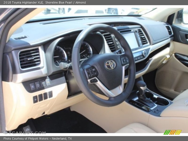 Shoreline Blue Pearl / Almond 2018 Toyota Highlander XLE