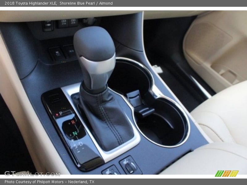 Shoreline Blue Pearl / Almond 2018 Toyota Highlander XLE