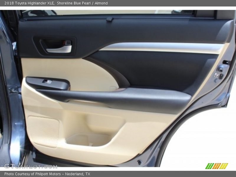 Shoreline Blue Pearl / Almond 2018 Toyota Highlander XLE
