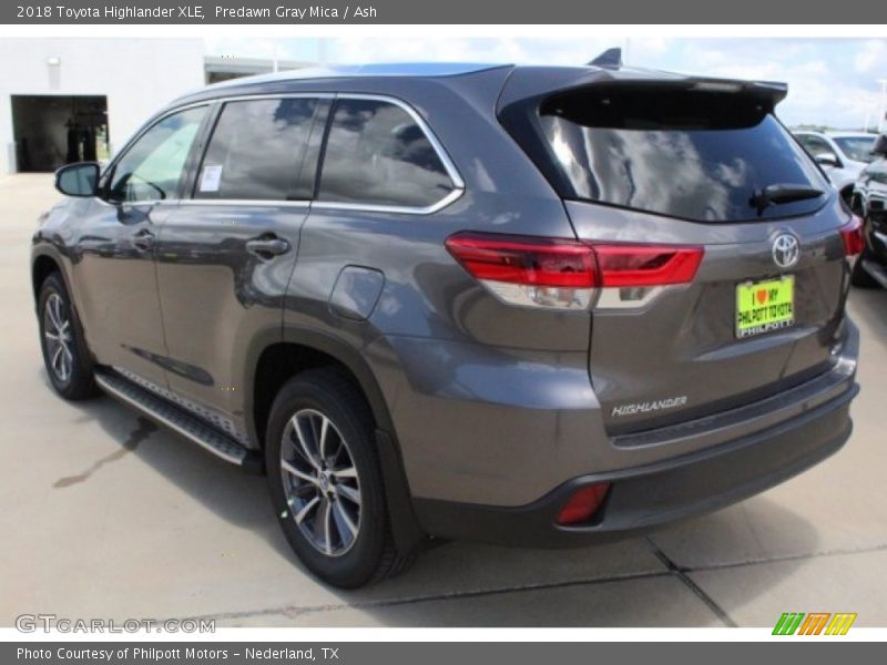 Predawn Gray Mica / Ash 2018 Toyota Highlander XLE