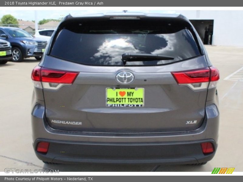 Predawn Gray Mica / Ash 2018 Toyota Highlander XLE