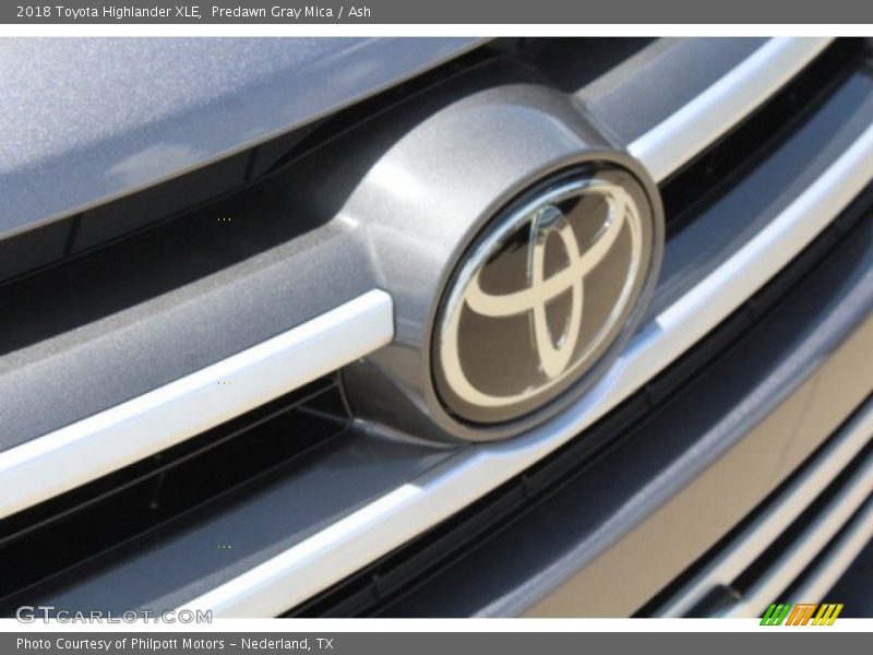Predawn Gray Mica / Ash 2018 Toyota Highlander XLE