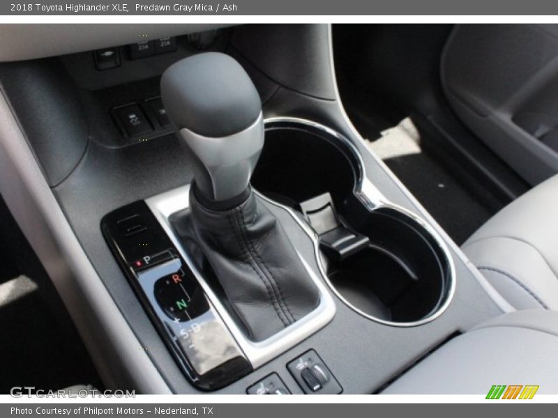 Predawn Gray Mica / Ash 2018 Toyota Highlander XLE