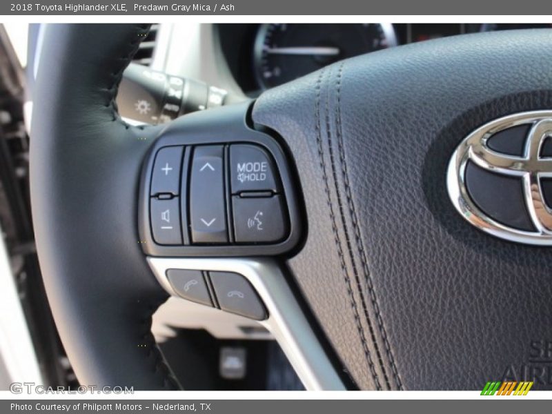 Predawn Gray Mica / Ash 2018 Toyota Highlander XLE