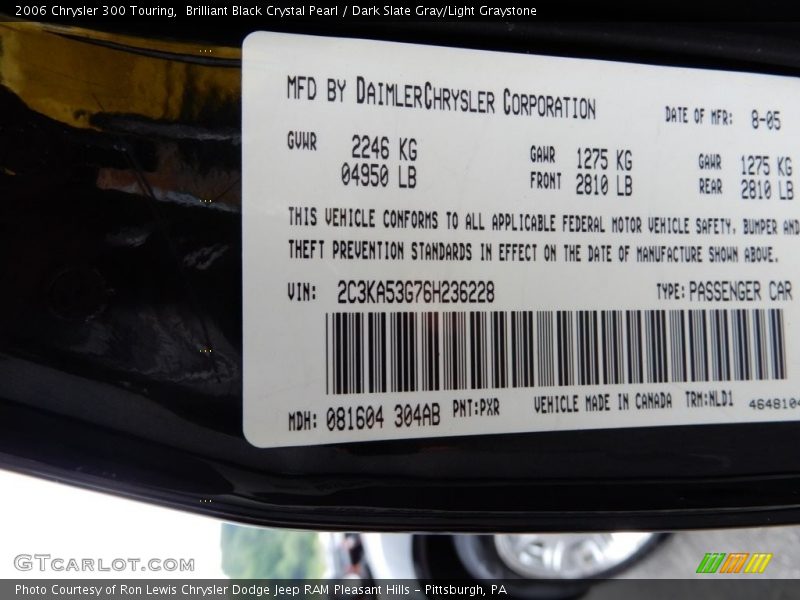 Brilliant Black Crystal Pearl / Dark Slate Gray/Light Graystone 2006 Chrysler 300 Touring